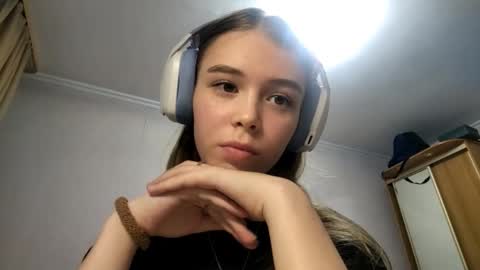 Snapshot of lateshastarnaud chatting on 25, 3, 2026 Linet online show from 25, 3, 2026