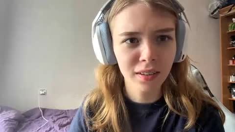 Snapshot of lateshastarnaud chatting on 14, 6, 2026 Linet online show from 14, 6, 2026