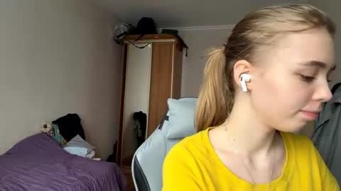 Snapshot of lateshastarnaud chatting on 22, 6, 2026 Linet online show from 22, 6, 2026