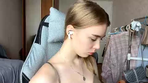 Snapshot of lateshastarnaud chatting on 16, 7, 2026 Linet online show from 16, 7, 2026