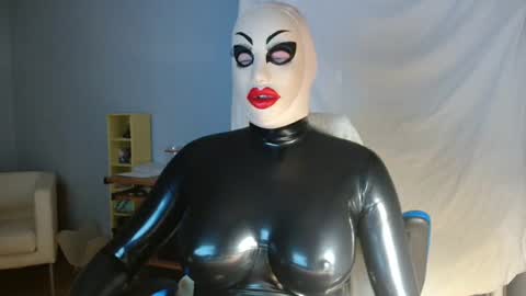 Latex Doll Iris online show from 25, 2, 2025
