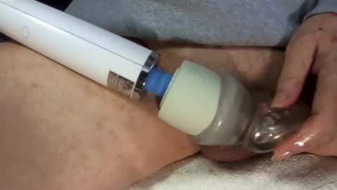 Latexblade online show from 13, 2, 2025