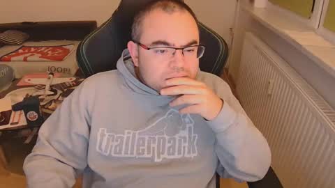 Snapshot of latexboy893 chatting on 13, 11, 2025 latexboy893 online show from 13, 11, 2025