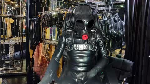 latexlover202 online show from 21, 12, 2024