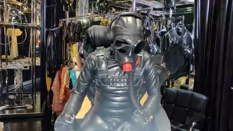 latexlover202 online show from 26, 11, 2025