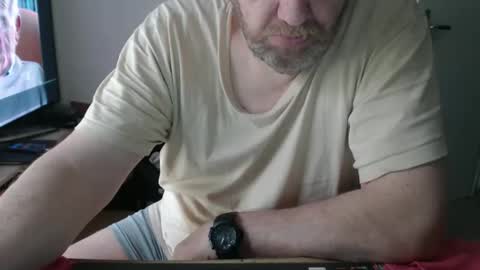 Snapshot of latexloverch71 chatting on 13, 4, 2026 Andreas Latexlover online show from 13, 4, 2026