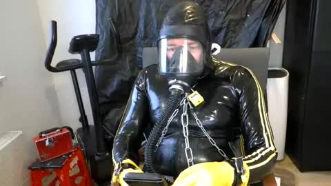 Snapshot of latexslaafboy2 chatting on 2, 2, 2026 latexslaafboy online show from 2, 2, 2026