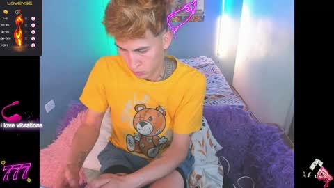 latin_boysxxx_ online show from 29, 3, 2026