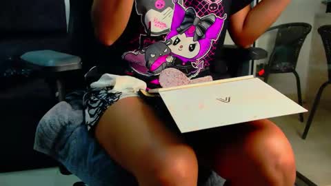 Snapshot of latin_couple77 chatting on 11, 6, 2026 Sara y Andy online show from 11, 6, 2026