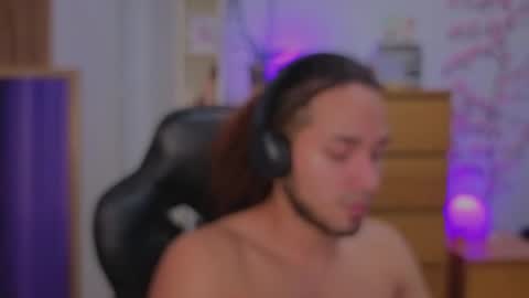 Snapshot of latin_luxury_i chatting on 18, 1, 2026 Free OF online show from 18, 1, 2026