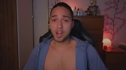 Snapshot of latin_luxury_i chatting on 4, 2, 2026 Free OF online show from 4, 2, 2026