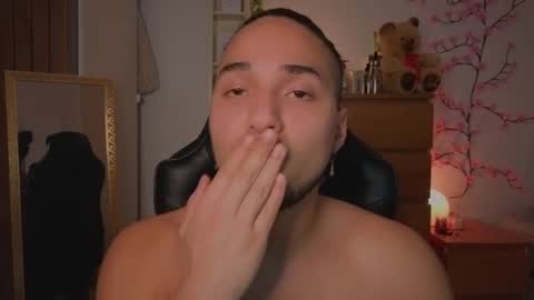 Snapshot of latin_luxury_i chatting on 3, 3, 2026 Free OF online show from 3, 3, 2026