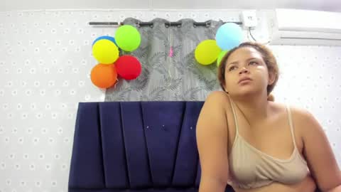 latina_cute_20 online show from 15, 7, 2026