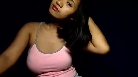 latina_shaine online show from 4, 7, 2026