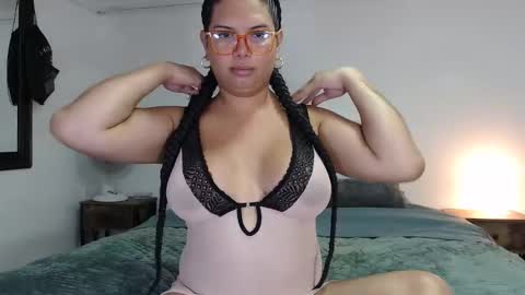FLOR SALVAJE online show from 12, 10, 2025