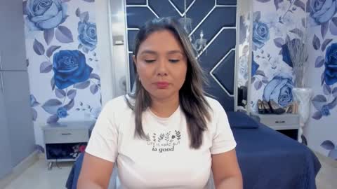 EMMA   online show from 11, 11, 2025