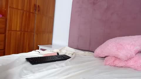 B I A N C A - AND - N I K K I online show from 20, 12, 2024