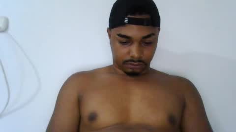 Snapshot of latinbbc_00 chatting on 21, 2, 2025 latinbbc_00 online show from 21, 2, 2025