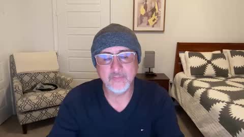 QS - INDEPENDENT MODEL online show from 21, 10, 2025