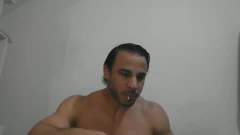 latino_rodri online show from 25, 5, 2026