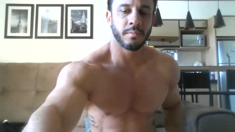 latino_rodri online show from 18, 6, 2026