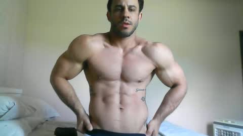 latino_rodri online show from 23, 6, 2026