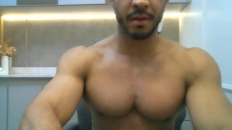 latino_rodri online show from 27, 6, 2026
