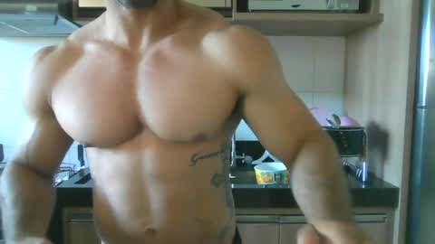 latino_rodri online show from 3, 7, 2026
