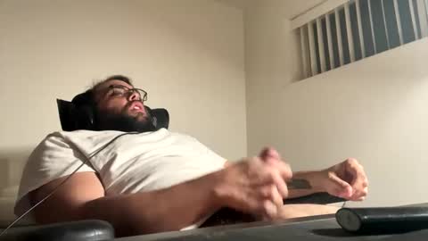 call me papi -- follow my twitter latinoc30 online show from 17, 1, 2025