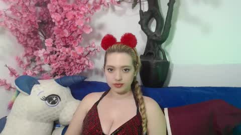 latinqueen2020 online show from 10, 1, 2026