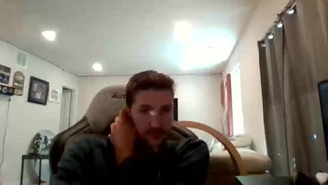 Snapshot of latvianhammer302 chatting on 6, 11, 2025 latvianhammer302 online show from 6, 11, 2025