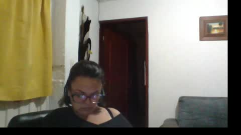 Snapshot of lau16310 chatting on 31, 5, 2026 Laura online show from 31, 5, 2026