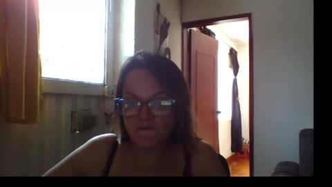 Snapshot of lau16310 chatting on 11, 6, 2026 Laura online show from 11, 6, 2026