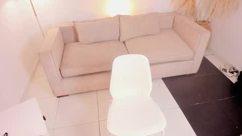lau_reyes online show from 19, 10, 2025