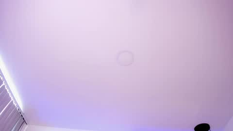 lau_reyes online show from 20, 10, 2025