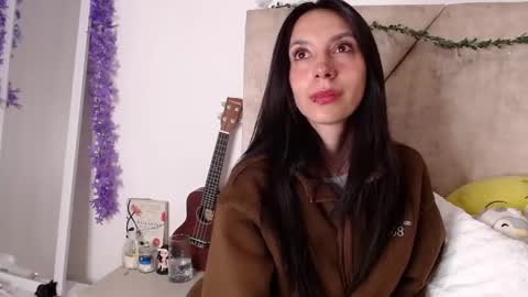 Snapshot of laugreen chatting on 8, 6, 2026 Laura online show from 8, 6, 2026