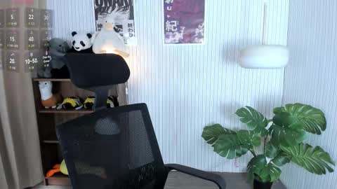 laukyubey1 online show from 2, 2, 2026