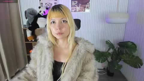 laukyubey1 online show from 20, 3, 2026