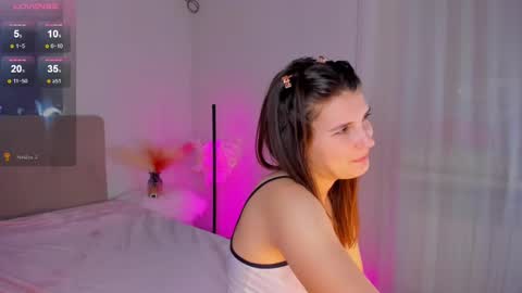 Laura online show from 8, 3, 2025