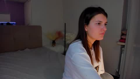 Laura online show from 11, 3, 2025