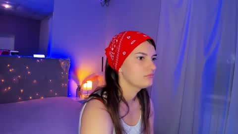 Snapshot of laura__leee chatting on 16, 6, 2026 Laura online show from 16, 6, 2026