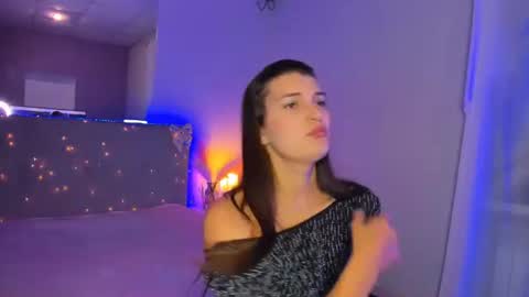 Snapshot of laura__leee chatting on 14, 7, 2026 Laura online show from 14, 7, 2026