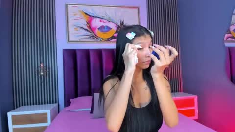 Laura online show from 11, 3, 2025