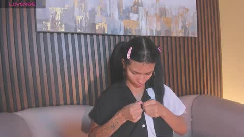 Laura online show from 8, 10, 2025