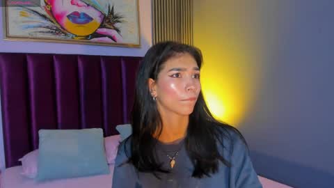 Laura online show from 8, 4, 2026