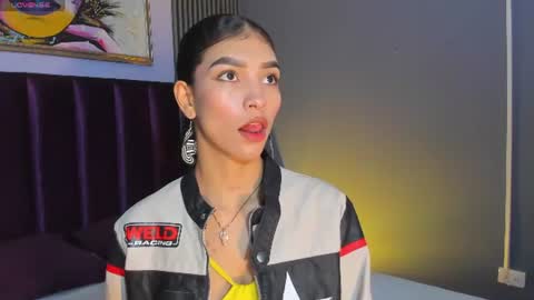 Snapshot of laura_aristizabal_19 chatting on 17, 6, 2026 Laura online show from 17, 6, 2026