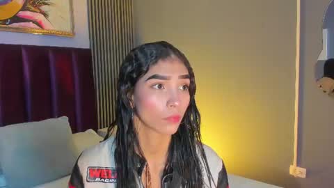 Snapshot of laura_aristizabal_19 chatting on 20, 6, 2026 Laura online show from 20, 6, 2026
