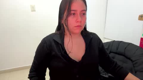 laura online show from 23, 11, 2025