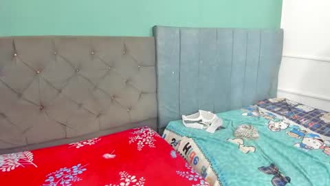 laura_hot03 online show from 13, 1, 2026