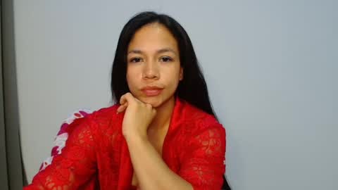 Snapshot of laura_macias chatting on 12, 10, 2025 lau online show from 12, 10, 2025